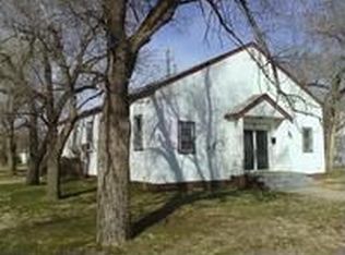 626 W 13th Ave, Hutchinson, KS 67501