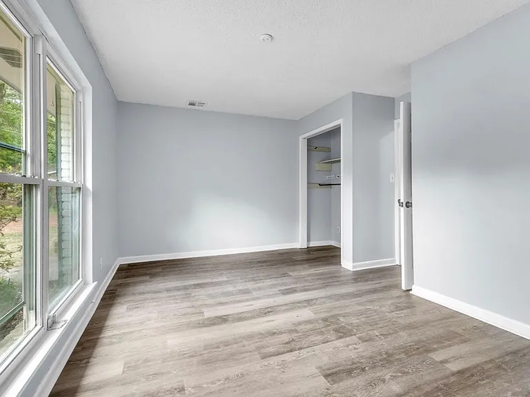 3692 Fairfield Dr — Photo 10