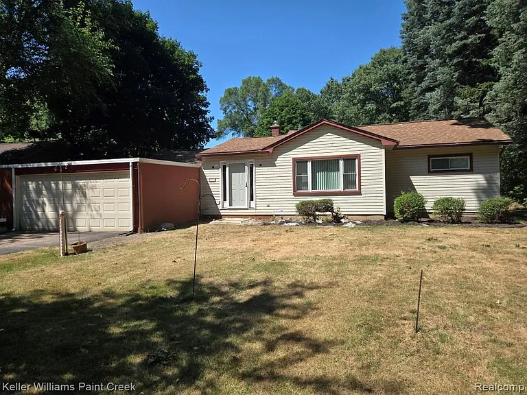 1460 Gravel Ridge Dr — Photo 2