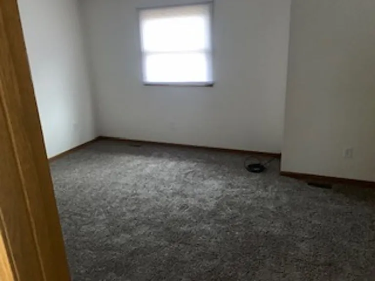 1027 Valley Side Dr #1029 — Photo 9