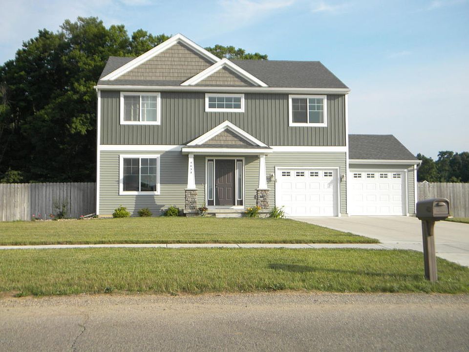 1st image of 4633 Wren Dr SE