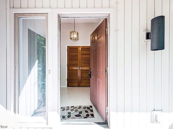 2nd image of 21668 Meadows Edge Ln