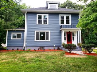 800 Mendon Rd, Cumberland, RI 02864