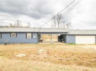 7398 Possum Hollow Rd, Booneville, AR 72927