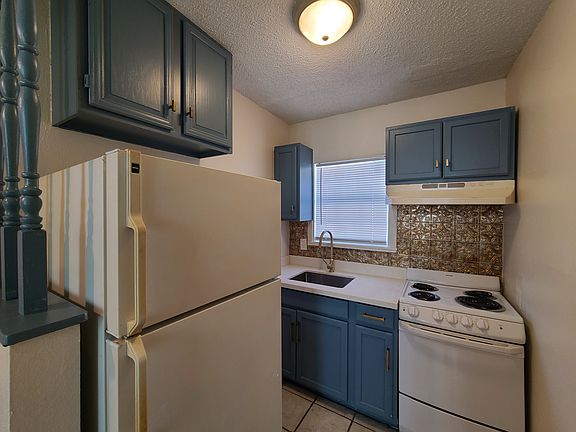 3rd image of 3508 Cleveland Ave APT 4