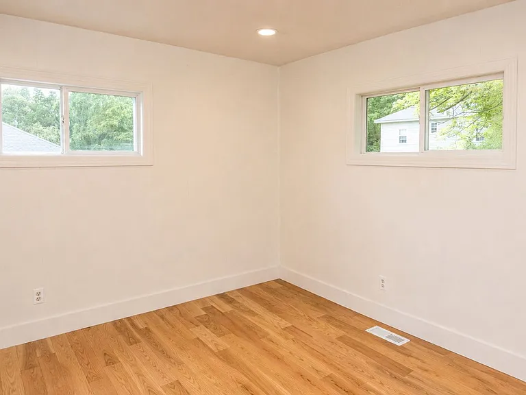 814 N Germantown Rd — Photo 14