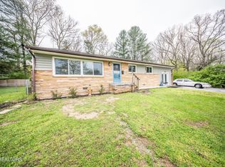 370 Peter Pan Ave, Crossville, TN 38572