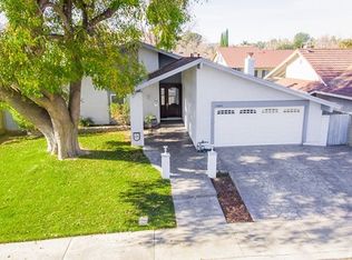 25643 Chimney Rock Rd, Santa Clarita, CA 91355