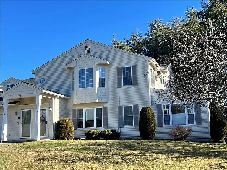 29 Swan Ct — Photo 1