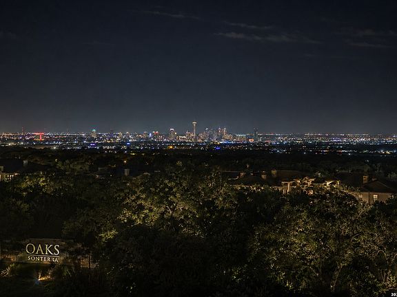 4th image of 831 Queens Oak