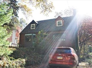 317 Edgewood Ave, West Mifflin, PA 15122