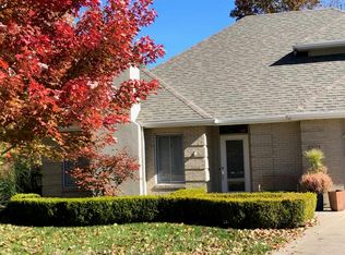 1001 Willowcreek Ln, Columbia, MO 65203