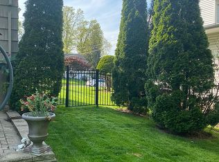 81 Devonshire Rd, Cedar Grove, NJ 07009