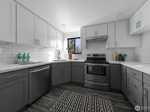 5th image of 10545 Meridian Avenue N #201