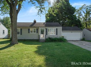 3659 Grape Ave NE, Grand Rapids, MI 49525