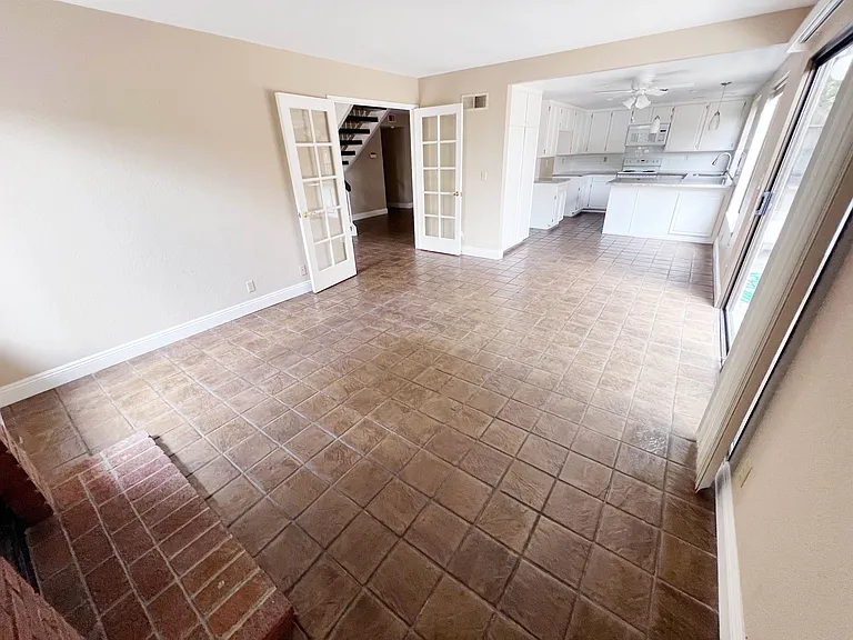 2477 Wooding Ct — Photo 4