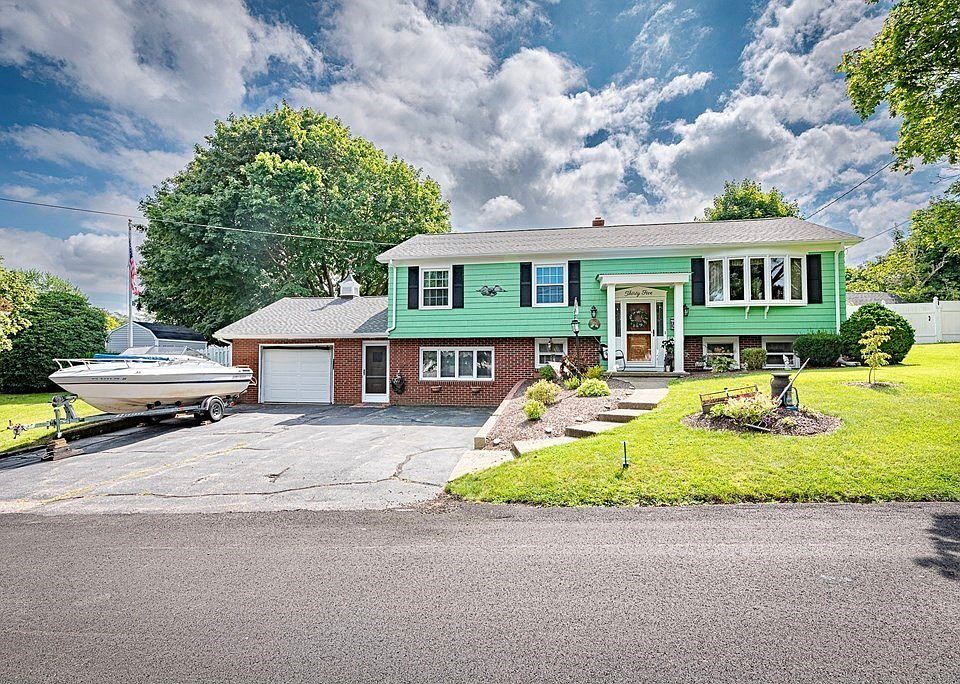 35 Rhode Island Ave, Somerset, MA 02726 MLS 73152379 Zillow