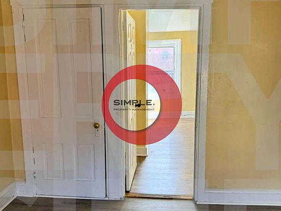 4th image of 109 S 6th St APT 5