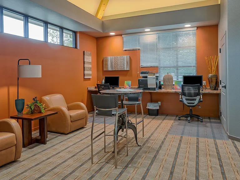 UTE CREEK APARTMENTS — Photo 14