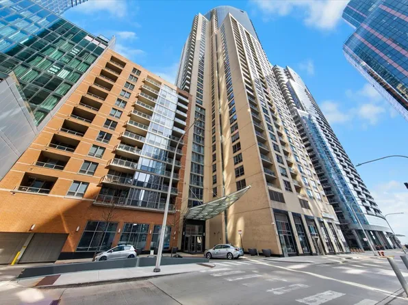420 E Waterside Dr Unit 2303, Chicago, IL 60601