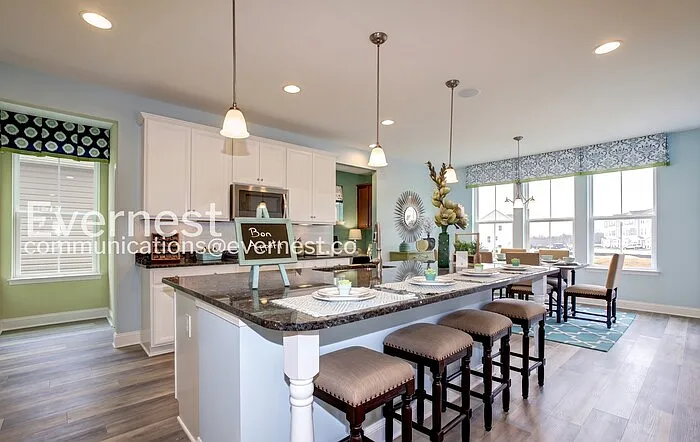 1735 Hudgins Farm Cir — Photo 3