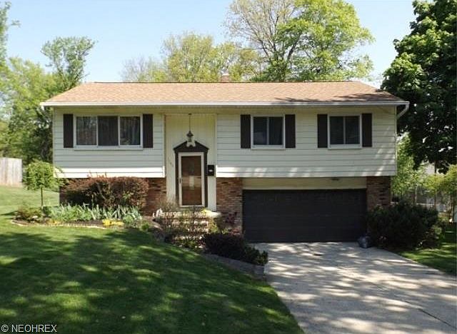 1st image of 1745 Laurel Dr