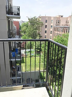 Rented by Bohemia Realty Group | media 19