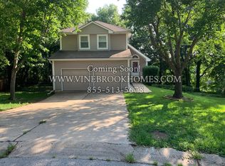 733 SE Redwood Ln, Blue Springs, MO 64014
