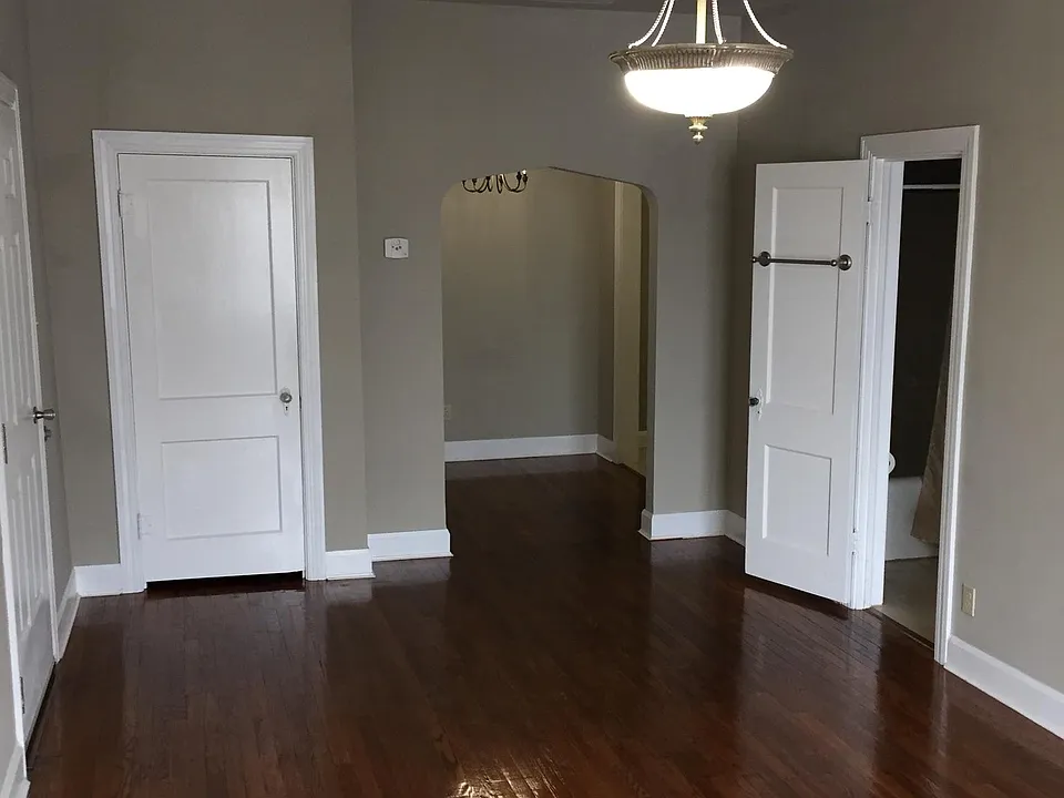 310 S Dewey Ave #3