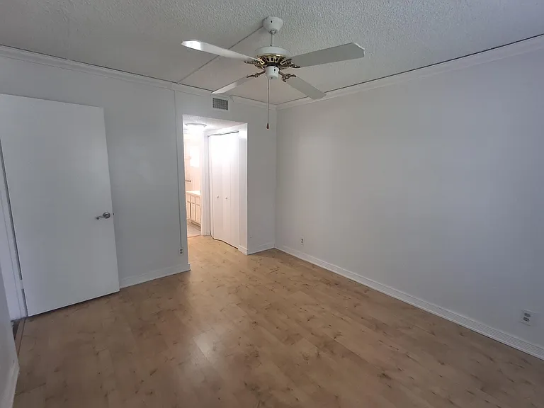 8770 Royal Palm Blvd #1052 — Photo 12
