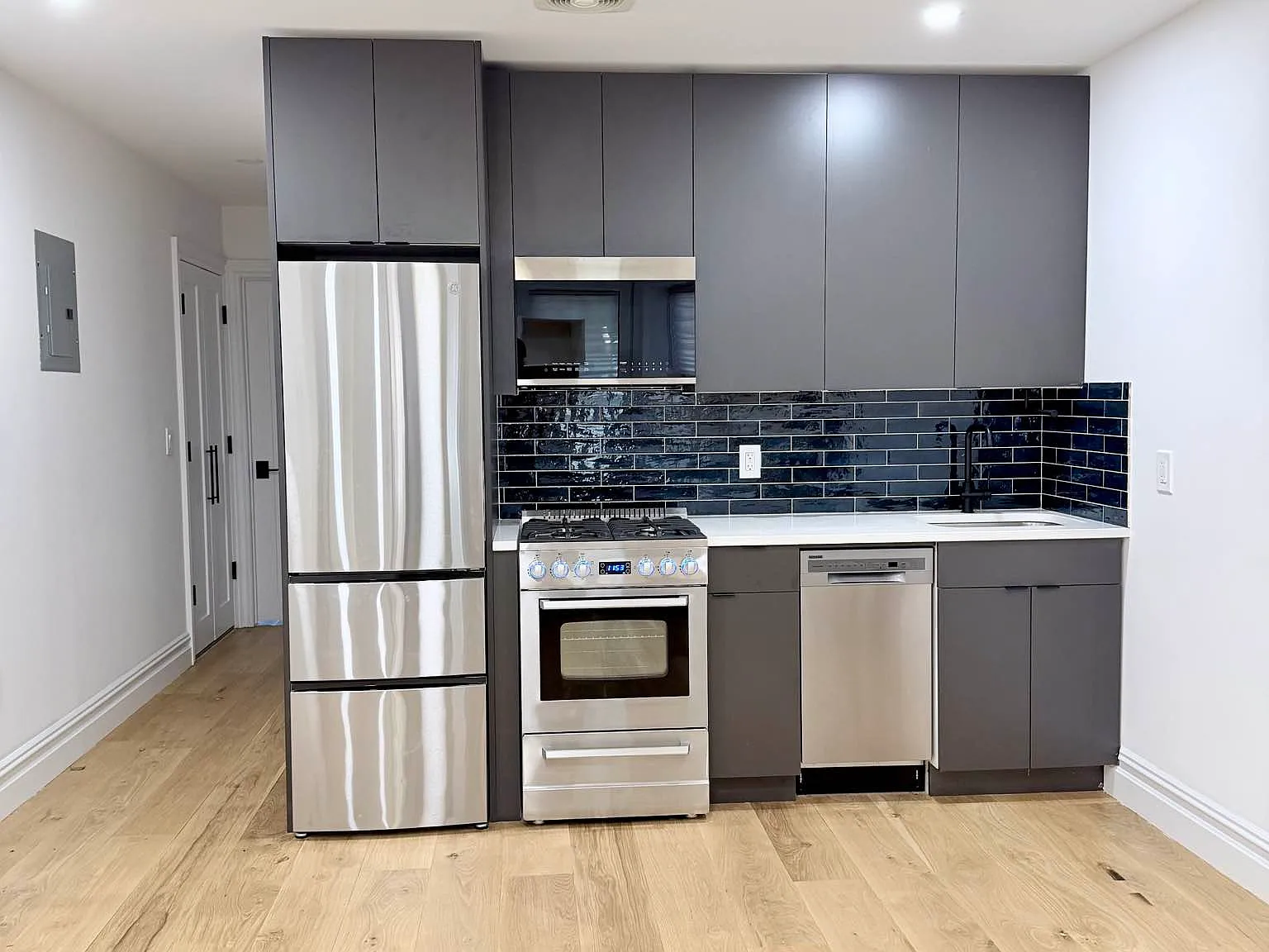 17 Linden Street — Photo 2