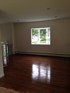 4th image of 2911 Devon Ave