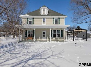 108 W 5th St, Milan, TN 38358