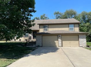 11420 N Madison Ave, Kansas City, MO 64155