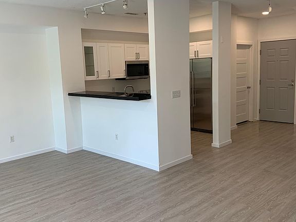 5th image of 150 Burnsville Pkwy E #107