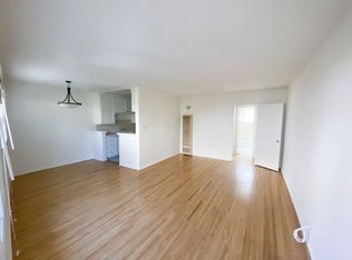 1962 S Beverly Glen Blvd #7, Los Angeles, CA 90025