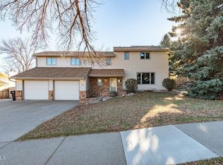 507 Aspen Ave, Bismarck, ND 58503