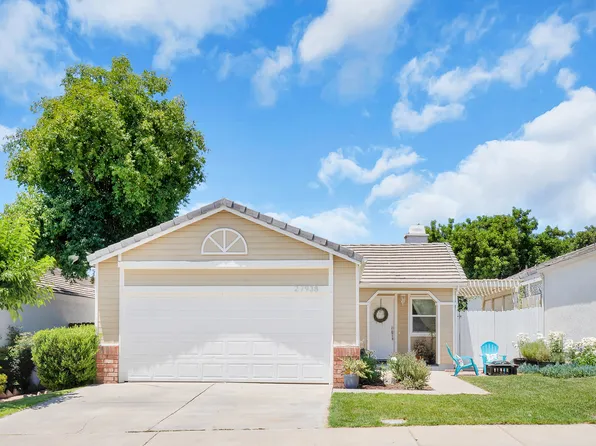 27938 Rain Dance Ct, Sun City, CA 92585