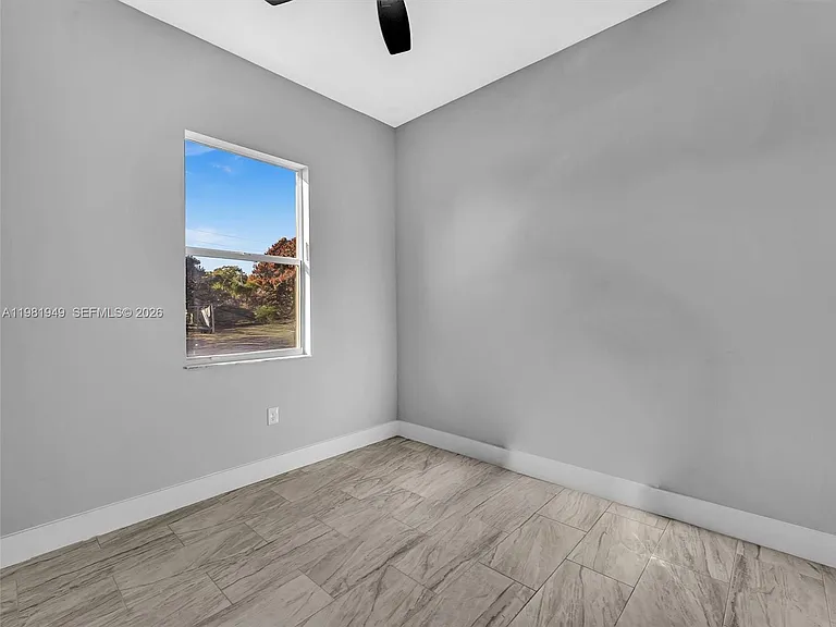 803 N 20th St — Photo 14
