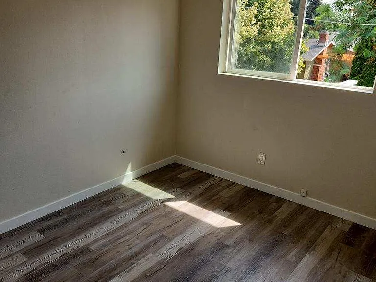 446 34th Ave SW #446 — Photo 10