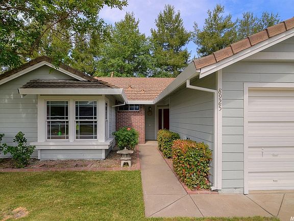 3rd image of 8925 Colombard Way