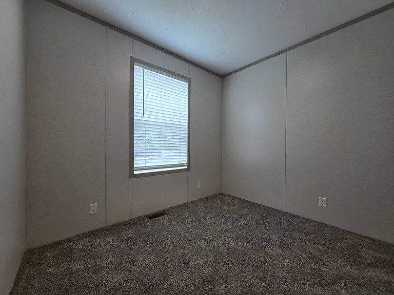 29800 Guilford Cir #107 — Photo 20