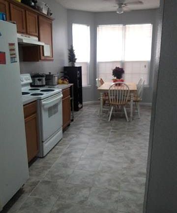 2nd image of 3924 Parkhaven Dr