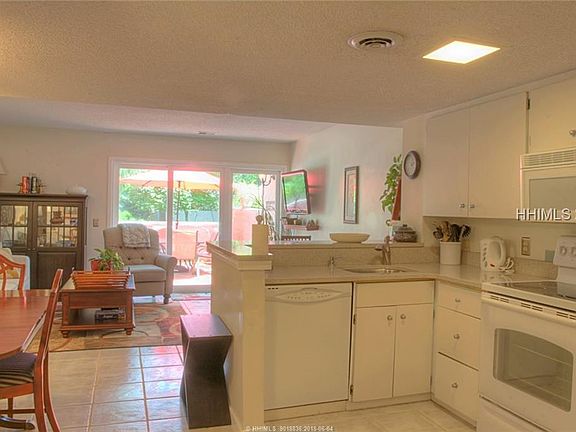 4th image of 12 S Forest Beach Dr APT 11