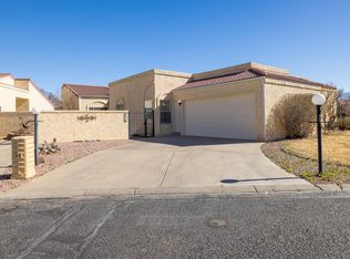 570 Eastlake Dr SE, Rio Rancho, NM 87124