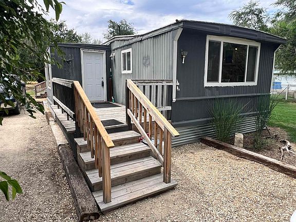4th image of 3751 Pioneer Park Ln
