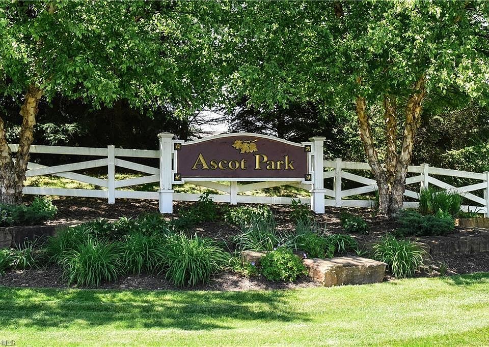 2nd image of Ascot Ln Lot 17
