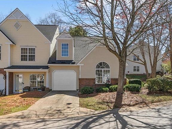 3rd image of 5065 Bartholomews Ln