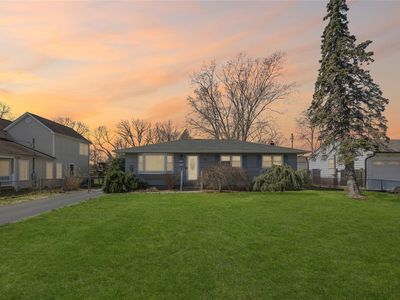 77 Fairway Avenue, Riverhead, NY, 11901