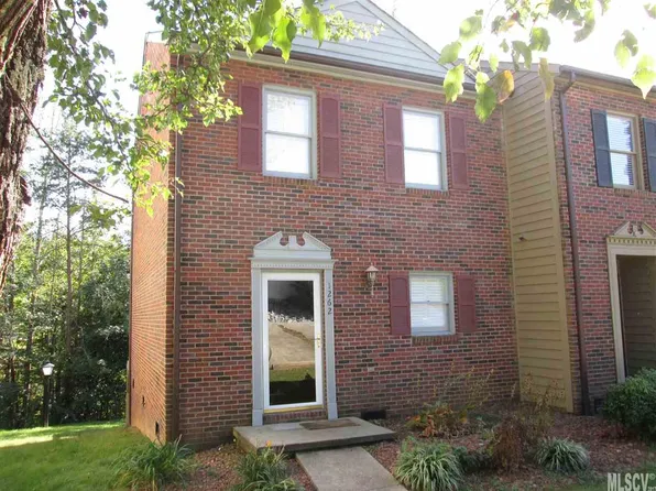 1262 Camelot Ct NE, Lenoir, NC 28645